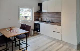 Lovely Apartment In Gornji Karin - Gornji Karin - 6