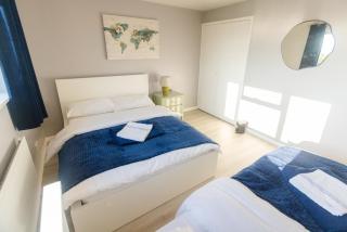 4 Bedroom Gateway in Winchester - Winchester - 1