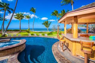 Newly Renovated, Private Beachfront Hideaway Moana Sleeps 8!! - Kihei - 9