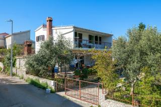 Seaside holiday house Okrug Donji, Ciovo - 2403 - Okrug Donji - 0