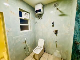 GREENS ESTATE Business Class Hotel - Chennai - 8