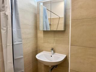Stylish Calm 2 Bedroom Apartment with Free Parking - Vienne - 6