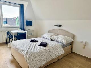 K42 Studio Apartments with Free Parking - Wenen - 0