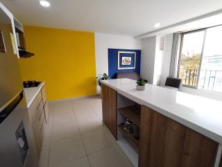 Frente al Malecón con Vista, Zona Gastronómica, PARQUEDERO GRATIS - 2
