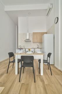 Hasta para 6 viajeros, Luz Natural Cocina Equipada - Algeciras - 3
