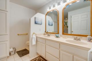 Pecan Creek Haus Lake LBJ Retreat with Boat Dock! - Horseshoe Bay - 0
