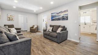 Lake Shore Luxury - Escanaba - 1