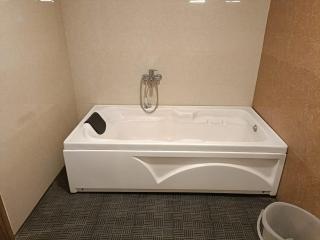 Rani and Rani Hotel rooms - Pondicherry - 9