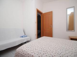 Holiday apartment near Tribunj beach - Tribunj - 1