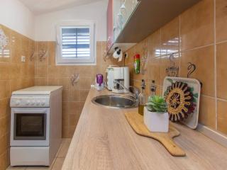 2 bedroom apartment in Tribunj - Tribunj - 5