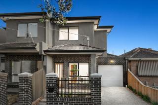 Modern Home in Fawkner - Melbourne - 0