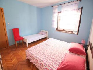 Two bedroom apartment with sea view - 8
