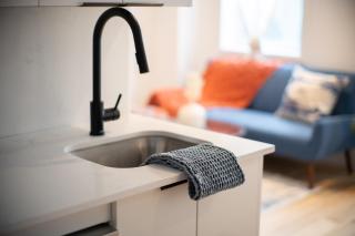 Superb 2 Bed Downtown 2min to METRO - 4
