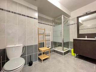 Studio spacieux avec piscine, parking et animaux admis à 250m de la plage - FR-1-338-379 - Sète - 4