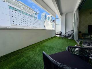 Viaduct apartment with a balcony - Auckland - 1