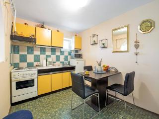 Apartment, 600m to the beach - Brodarica - 9