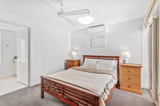 The Crabpot - Airlie Beach - 1
