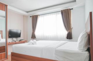 Best Homey Elegant Studio Room at Amethyst Apartment By Travelio - 5
