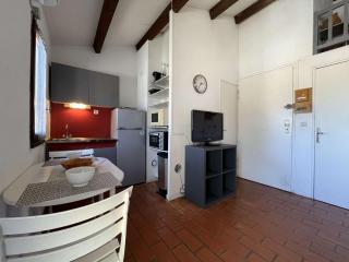 Appt climatisé avec terrasse, parking privé, Gruissan - FR-1-229-896 - Gruissan - 7