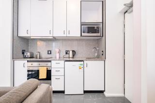 Flamingo 809 - Top Floor Sea Point Unit With Balcony Ocean Views - Cape Town - 1