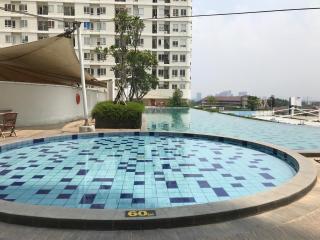 Fancy and Nice 2BR at Cinere Bellevue Apartment By Travelio - 4