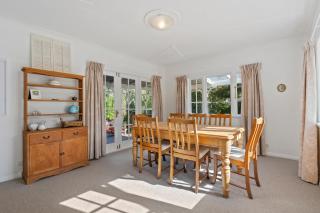Greytown Park Villa - Wairarapa Holiday Home - Greytown - 2