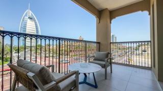 Spacious 3BR in Lamtara, Burj View - 3