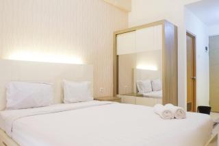 Vibrant Modern Studio Room at Bale Hinggil Apartment By Travelio - Medokanayu - 3
