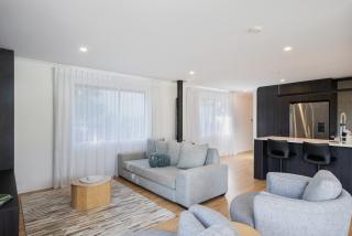 The Coastal Nest - Waitarere Beach Holiday Home - Levin - 6