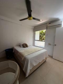 APARTAMENTO 4 PERSONAS - 1 AIRE ACONDICIONADO - Apartir de 3 noches - PAGAR UNA NOCHE POR ADELANTADO PARA CONFIRMAR RESERVA - Valledupar - 4