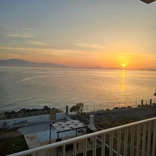 Beachfront Bliss Oasis - Melission - 0