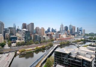 Premium 2-Bedroom Riverfront Apartment - Melbourne - 5
