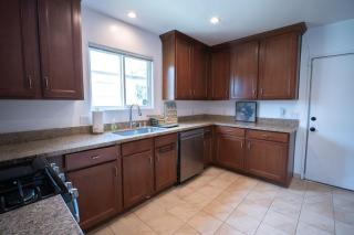 Modern Oasis Close to UCLA & Beverly Hills - Los Angeles - 4