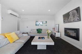 Homestead Retreat - 2 Bedroom - Lake View - 2