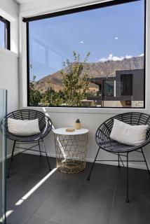 Homestead Retreat - 2 Bedroom - Lake View - Queenstown - 3