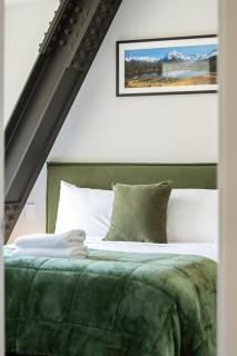 Remarkable Retreat - Queenstown - 3