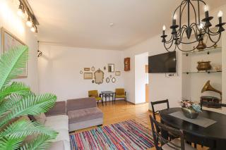 2 Bedroom Apartment behind Opera House - 1