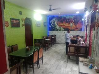 Hotel Raj Near Taj Mahal South Gate Taj Ganj - Agra - 7
