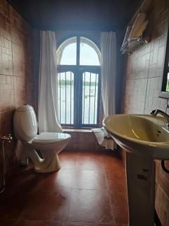 Kumarakom Lake Resort Houseboats - Kottayam - 5