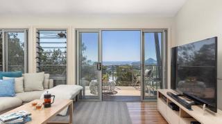Hamptons By The Bay - Nelson Bay - 7
