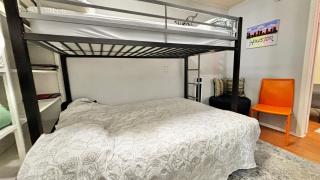 Urban affordable staycation - Houston - 1