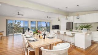 Hamptons By The Bay - Nelson Bay - 9