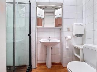 Studio moderne et lumineux proche de la gare et Charleroi airport - 4