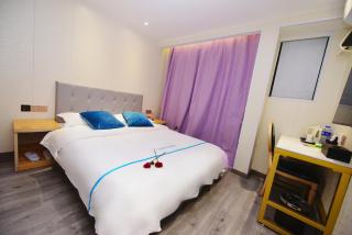Longchen Holiday Hotel - Shanghai - 5