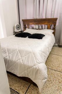 Traditional Downtown Apartment - Armenia - 5