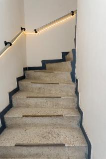 Traditional Downtown Apartment - Armenia - 4
