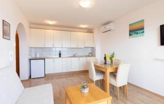 Stunning Apartment In Duce With Wifi - Duće - 8