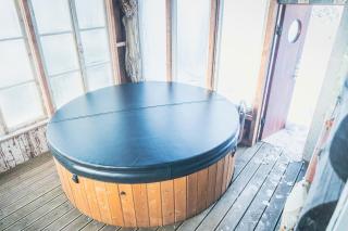 Cozy River House with hot tub - 1