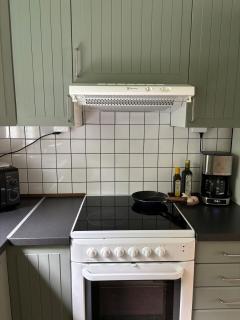 Lillebo - Idyllisk stuga med närhet till hav och stad - Jörlanda - 9
