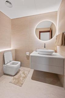 Luxury 2BR in JBR, Full Sea and Dubai Eye view - 5